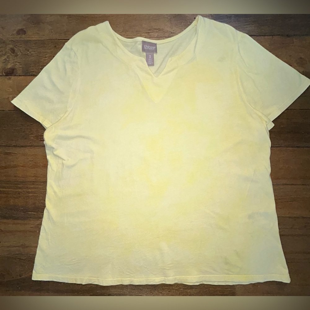 💖5 for $50💖Chico's Soft and subtle Tie Dye Lemon Short Sleeve Basic Tee